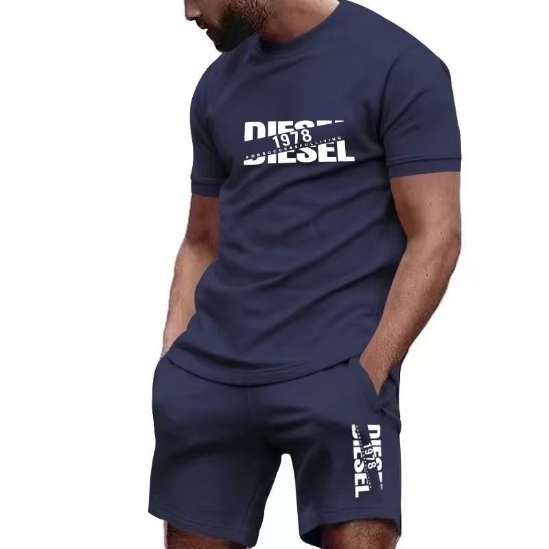 Running Gear Men - 2026年新作夏メンズTシャツ+ショートパンツセット、プリント入りおしゃれカジュアルラウンドネックプルオーバー、速乾性ランニングスポーツショーツ